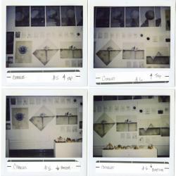 Installation Polaroids.